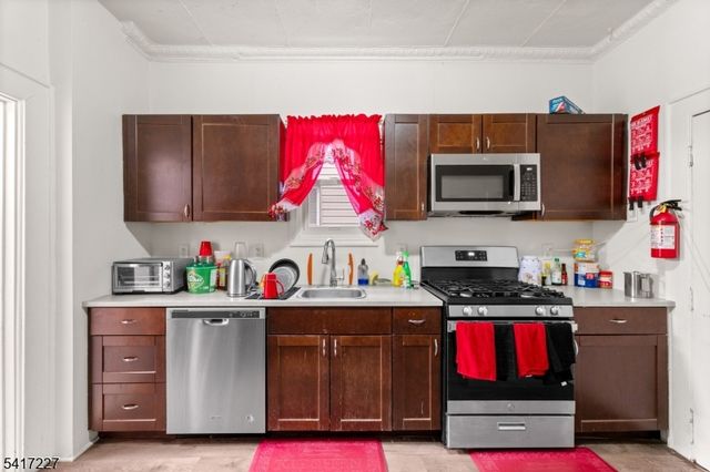 92 S Devine St 2, Newark City, NJ 07106