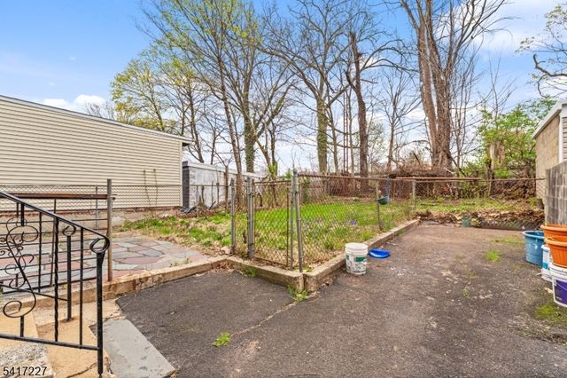 92 S Devine St 2, Newark City, NJ 07106
