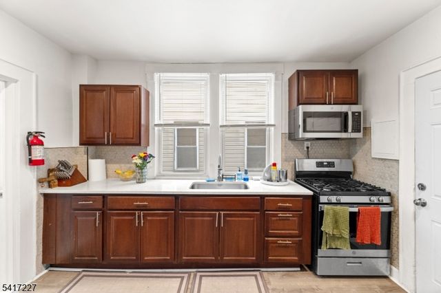 92 S Devine St 2, Newark City, NJ 07106