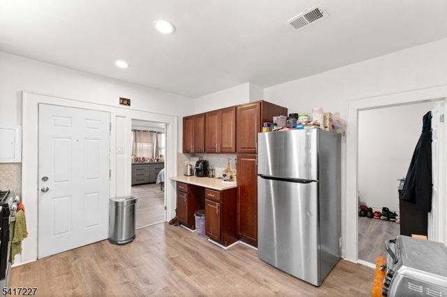 92 S Devine St 2, Newark City, NJ 07106