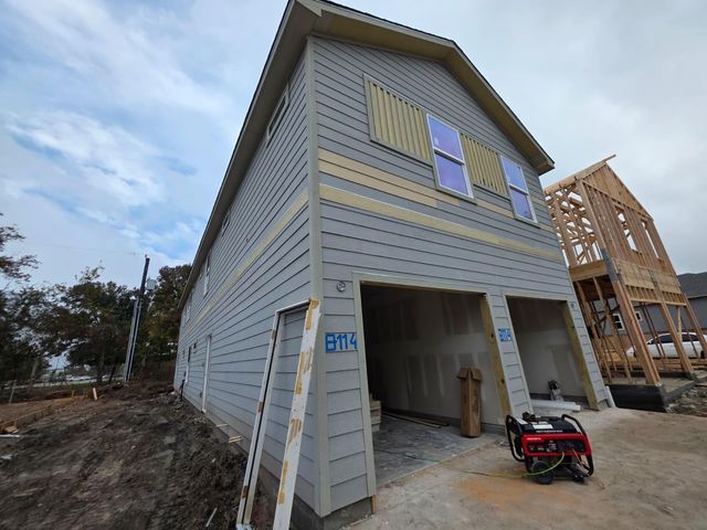 8118 De Priest Street, Houston, TX 77088