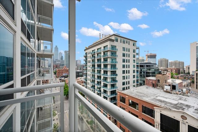 757 N Orleans Street 1210, Chicago, IL 60654