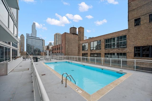 757 N Orleans Street 1210, Chicago, IL 60654