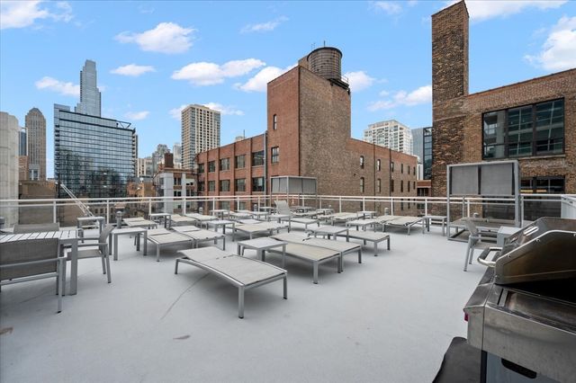 757 N Orleans Street 1210, Chicago, IL 60654