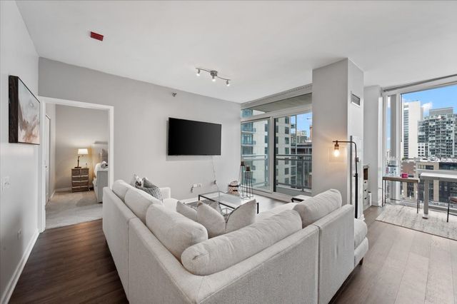 757 N Orleans Street 1210, Chicago, IL 60654