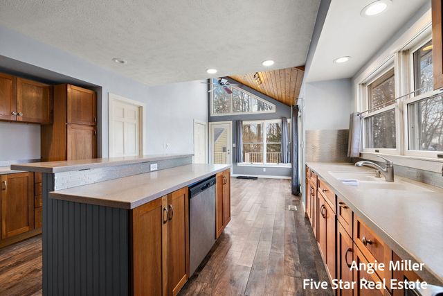 211 Williams Street, Spring Lake, MI 49456