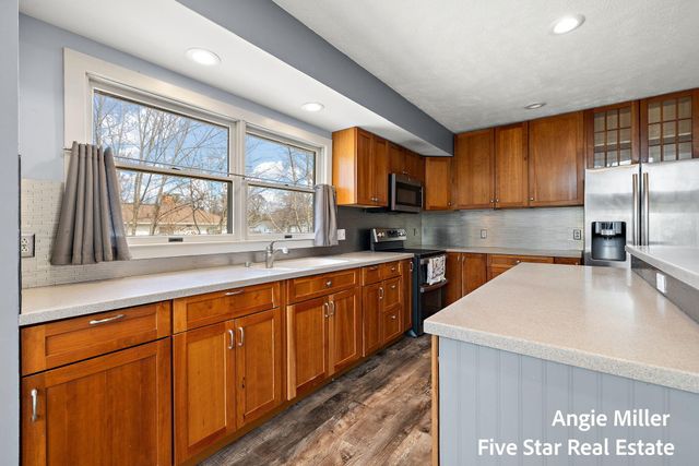 211 Williams Street, Spring Lake, MI 49456