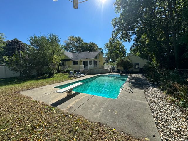 211 Williams Street, Spring Lake, MI 49456