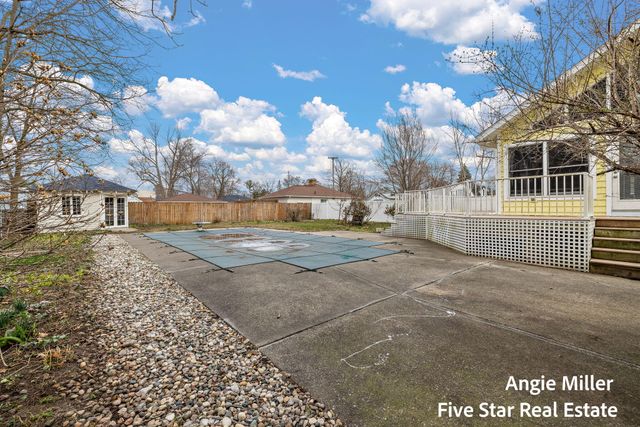 211 Williams Street, Spring Lake, MI 49456