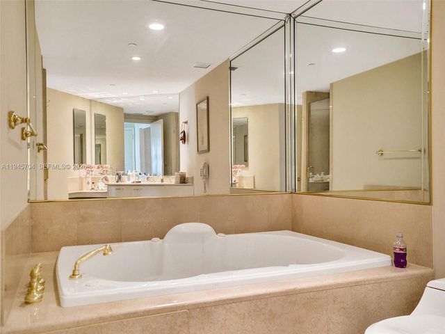 19955 NE 38th Ct 901, Aventura, FL 33180