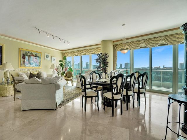 19955 NE 38th Ct 901, Aventura, FL 33180