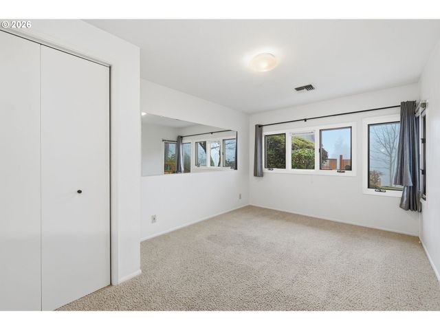 2693 CUPOLA Dr, Eugene, OR 97403