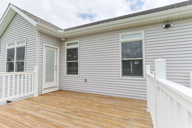 1725 Stoneham Drive, Mishawaka, IN 46544