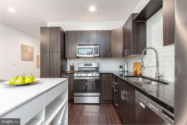 752 S HICKS ST, Philadelphia, PA 19146
