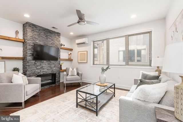 752 S HICKS ST, Philadelphia, PA 19146
