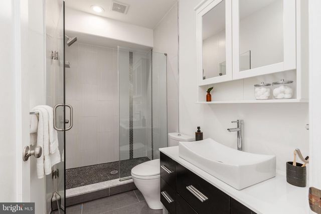 752 S HICKS ST, Philadelphia, PA 19146