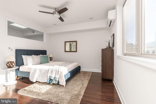 752 S HICKS ST, Philadelphia, PA 19146