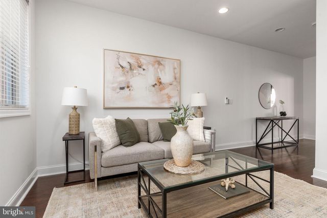 752 S HICKS ST, Philadelphia, PA 19146