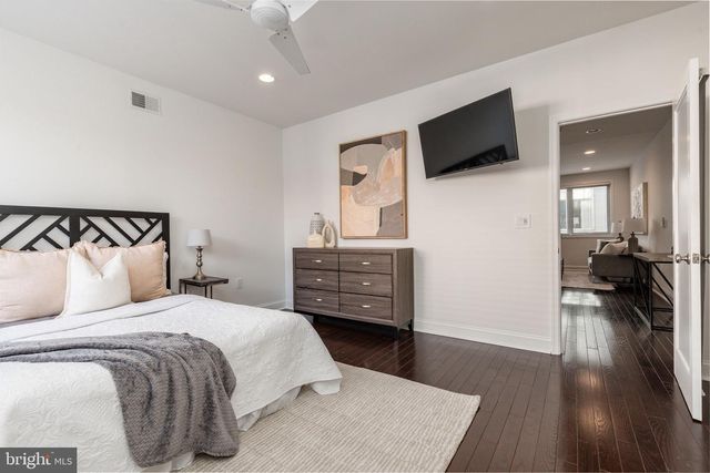 752 S HICKS ST, Philadelphia, PA 19146