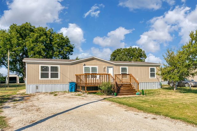 6110 Big Horn Drive, Granbury, TX 76048