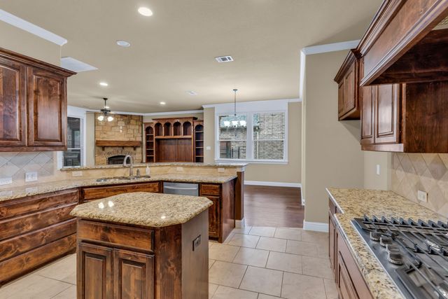 7401 Park Place Drive, North Richland Hills, TX 76182
