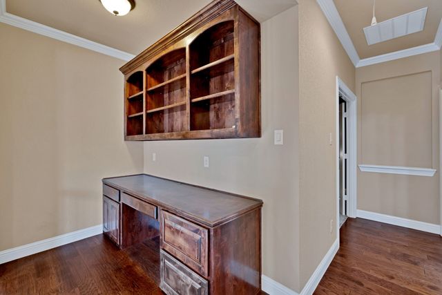 7401 Park Place Drive, North Richland Hills, TX 76182