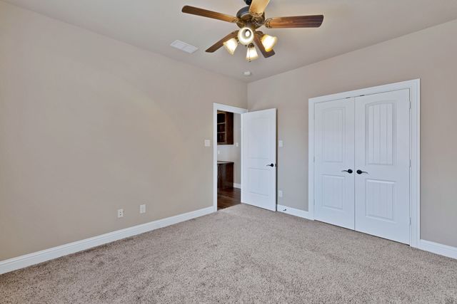 7401 Park Place Drive, North Richland Hills, TX 76182