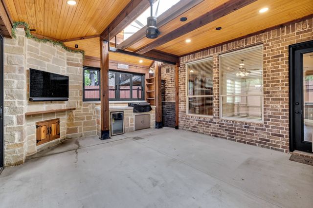 7401 Park Place Drive, North Richland Hills, TX 76182