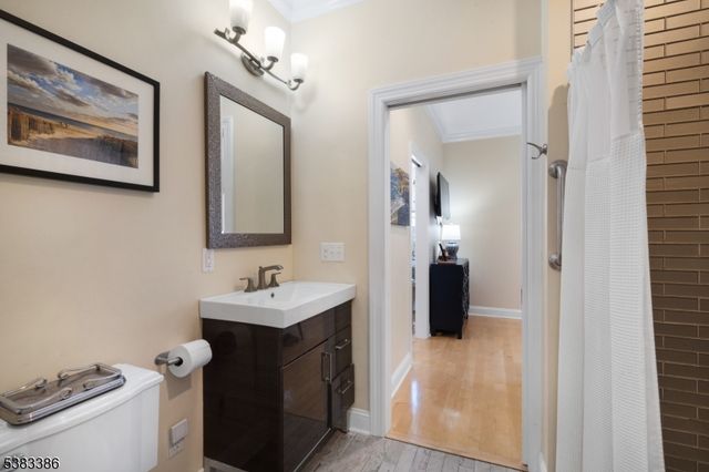 27 Central Ave F, Caldwell Boro Twp., NJ 07006