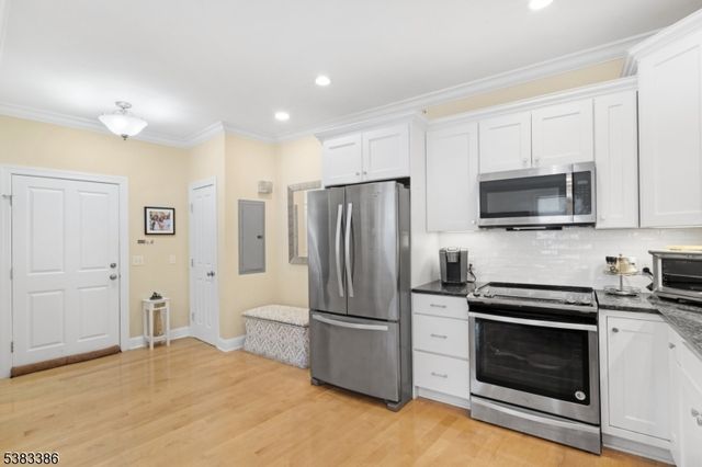 27 Central Ave F, Caldwell Boro Twp., NJ 07006
