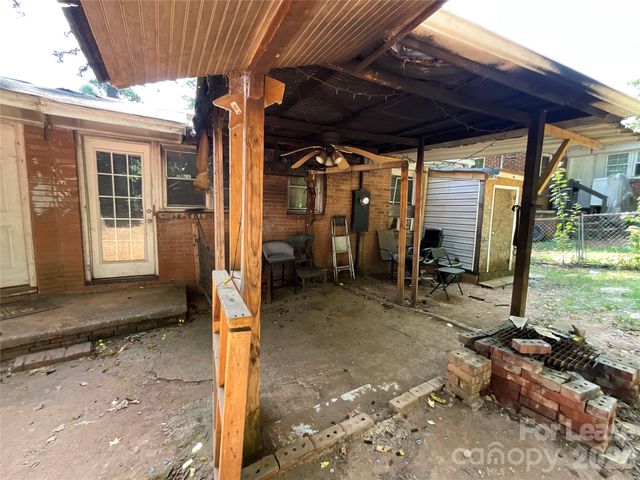 1801 Newland Road, Charlotte, NC 28216