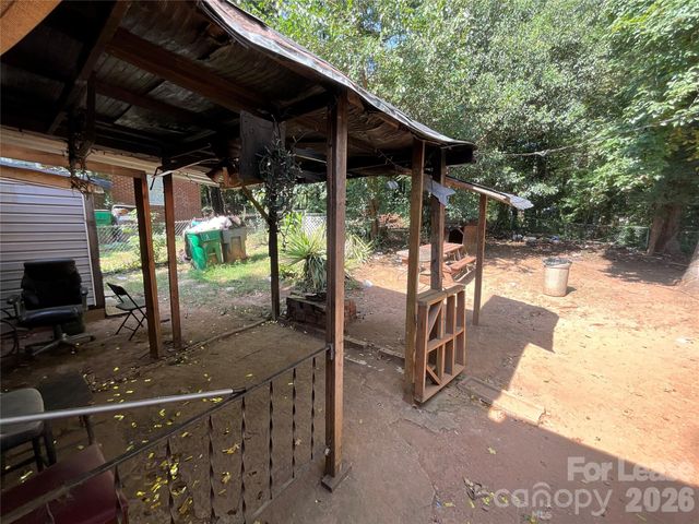 1801 Newland Road, Charlotte, NC 28216
