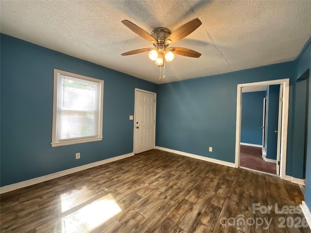 1801 Newland Road, Charlotte, NC 28216