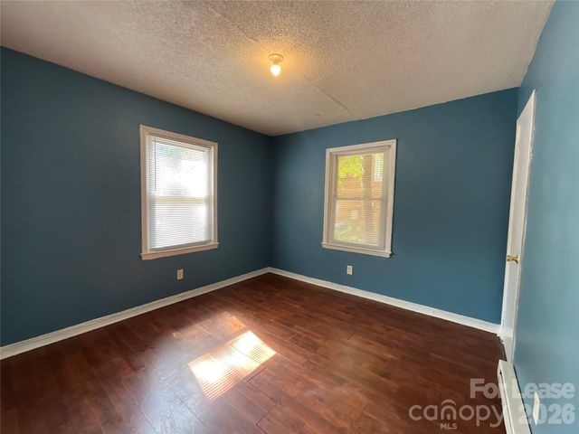 1801 Newland Road, Charlotte, NC 28216