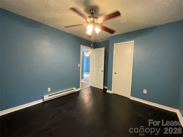 1801 Newland Road, Charlotte, NC 28216