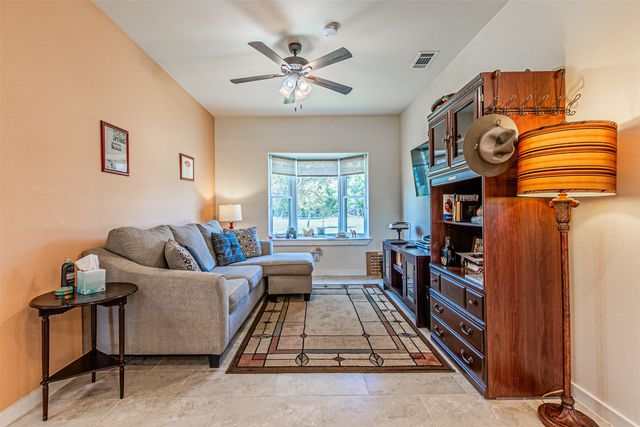 102 Pr 215, Fairfield, TX 75840