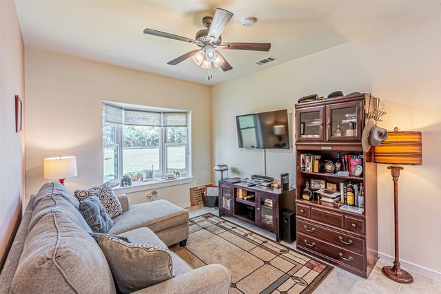 102 Pr 215, Fairfield, TX 75840