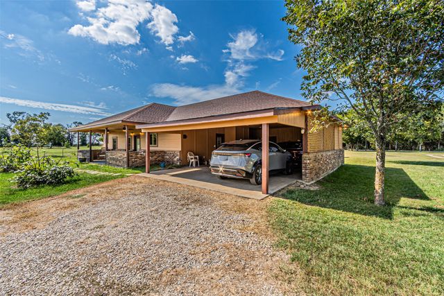 102 Pr 215, Fairfield, TX 75840