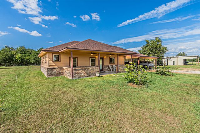 102 Pr 215, Fairfield, TX 75840