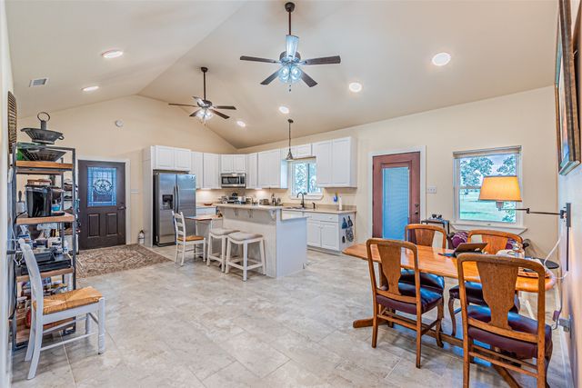 102 Pr 215, Fairfield, TX 75840