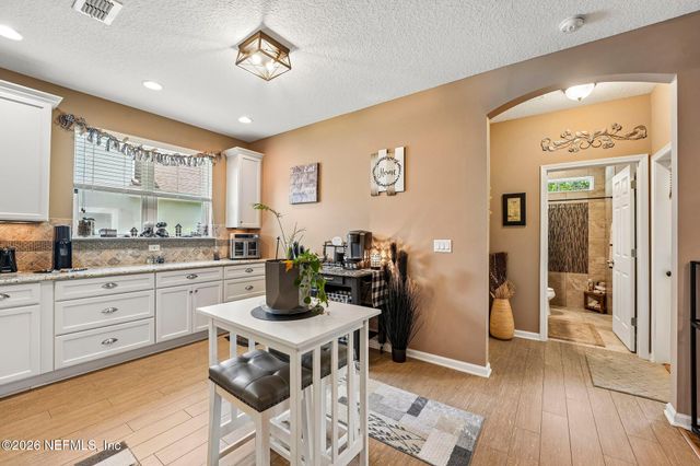 96069 BREEZEWAY Court, Yulee, FL 32097
