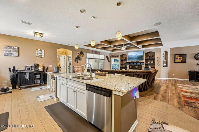 96069 BREEZEWAY Court, Yulee, FL 32097