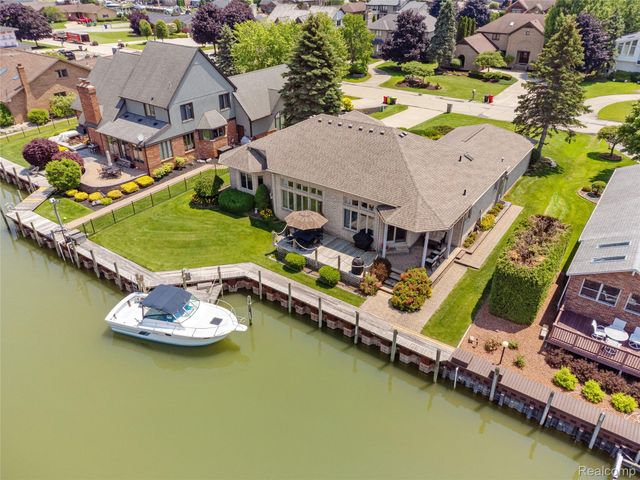 49539 Nautical Drive, Chesterfield Township, MI 48047