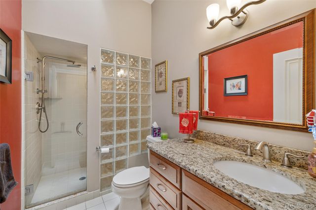 49539 Nautical Drive, Chesterfield Township, MI 48047