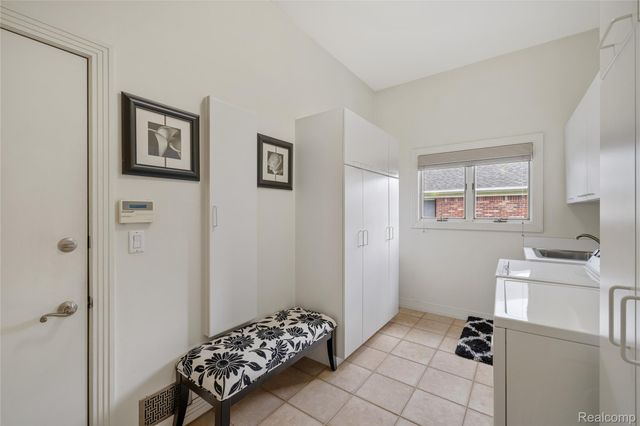49539 Nautical Drive, Chesterfield Township, MI 48047