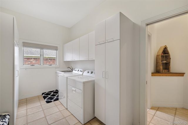 49539 Nautical Drive, Chesterfield Township, MI 48047