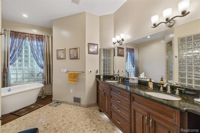 49539 Nautical Drive, Chesterfield Township, MI 48047