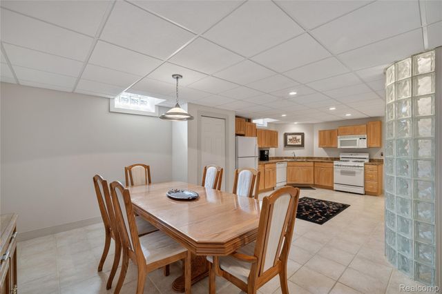 49539 Nautical Drive, Chesterfield Township, MI 48047