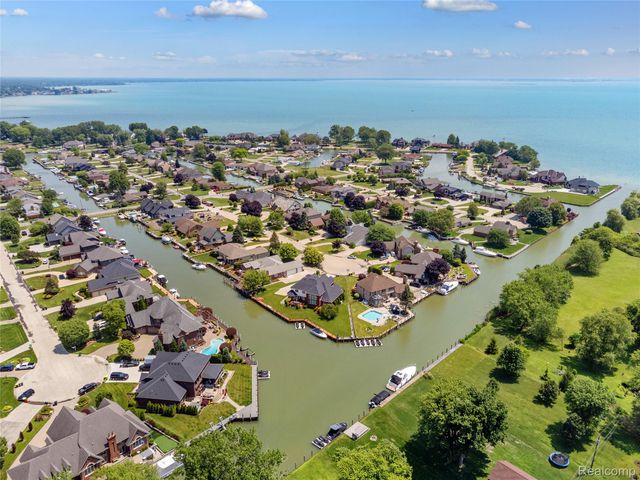 49539 Nautical Drive, Chesterfield Township, MI 48047