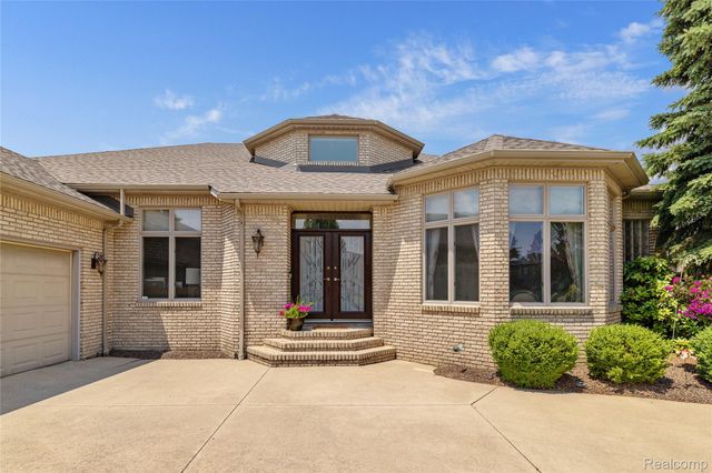 49539 Nautical Drive, Chesterfield Township, MI 48047
